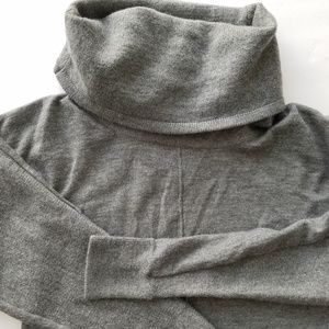 💜 Tahari Merino Wool Cowl Neck Sweater S 0044A03